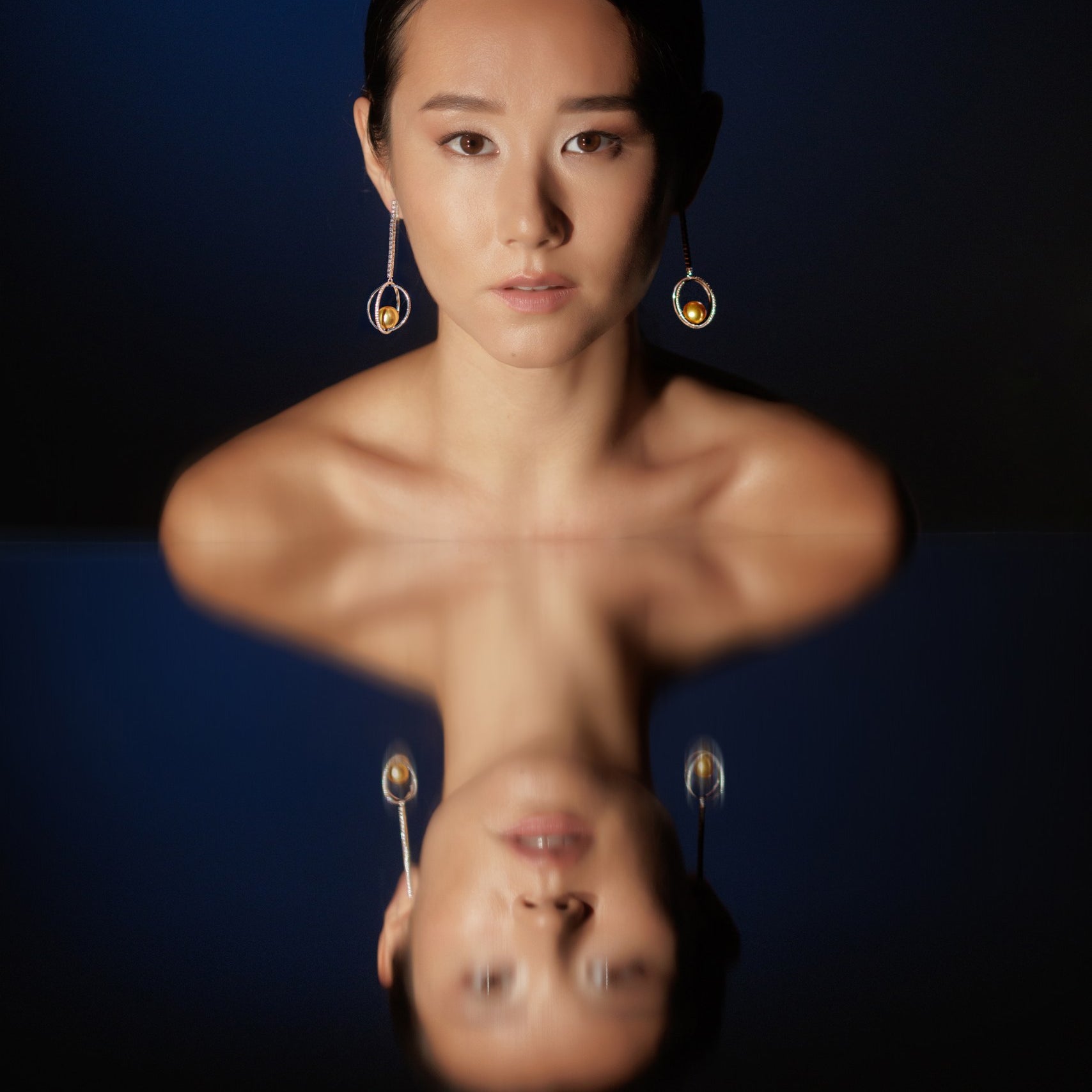 أقراط "أناقة متألقة" من لآلئ بحر الجنوب