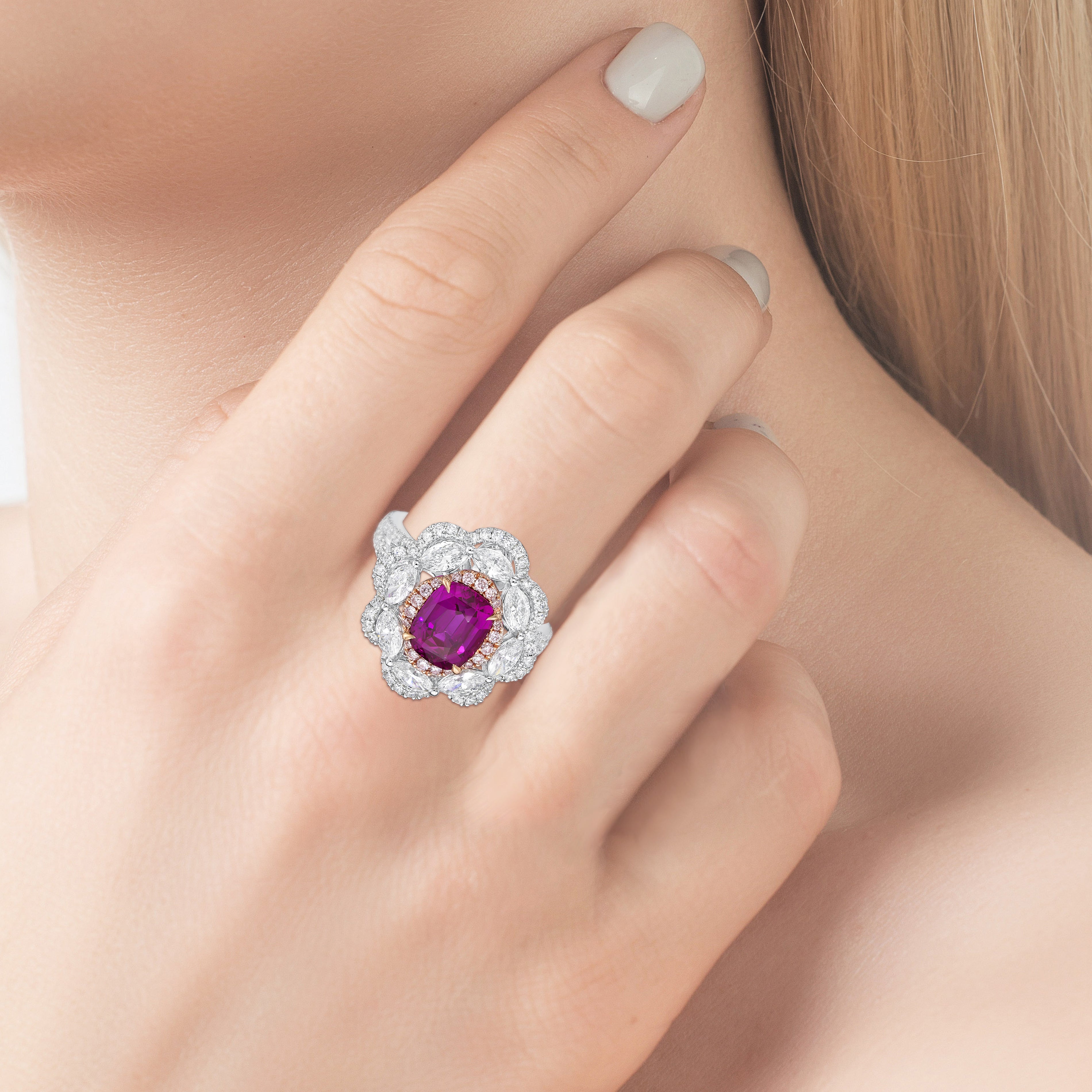 Essence of Color Ring Pink Sapphire