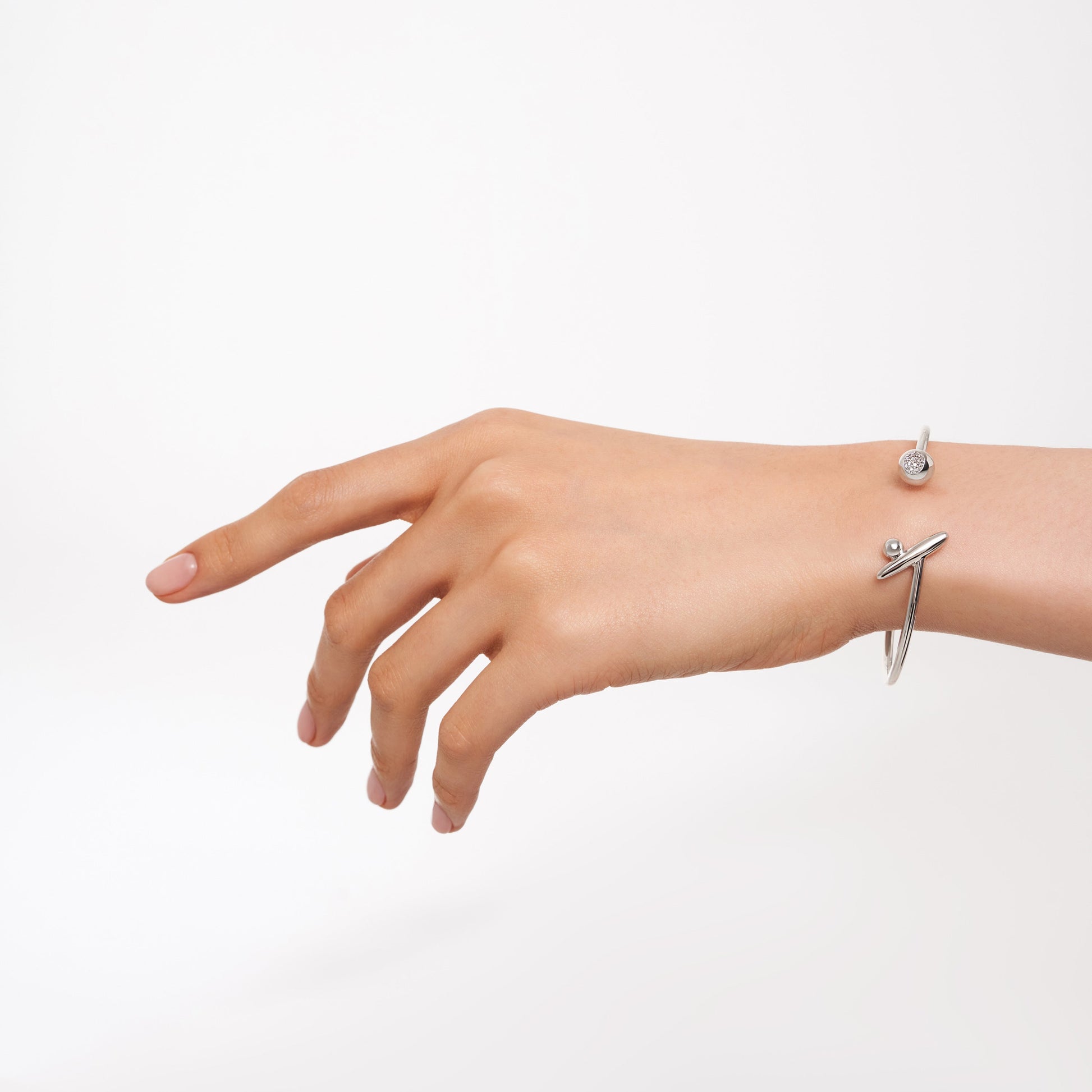 Home Inside Bracelet, White Gold, Diamonds