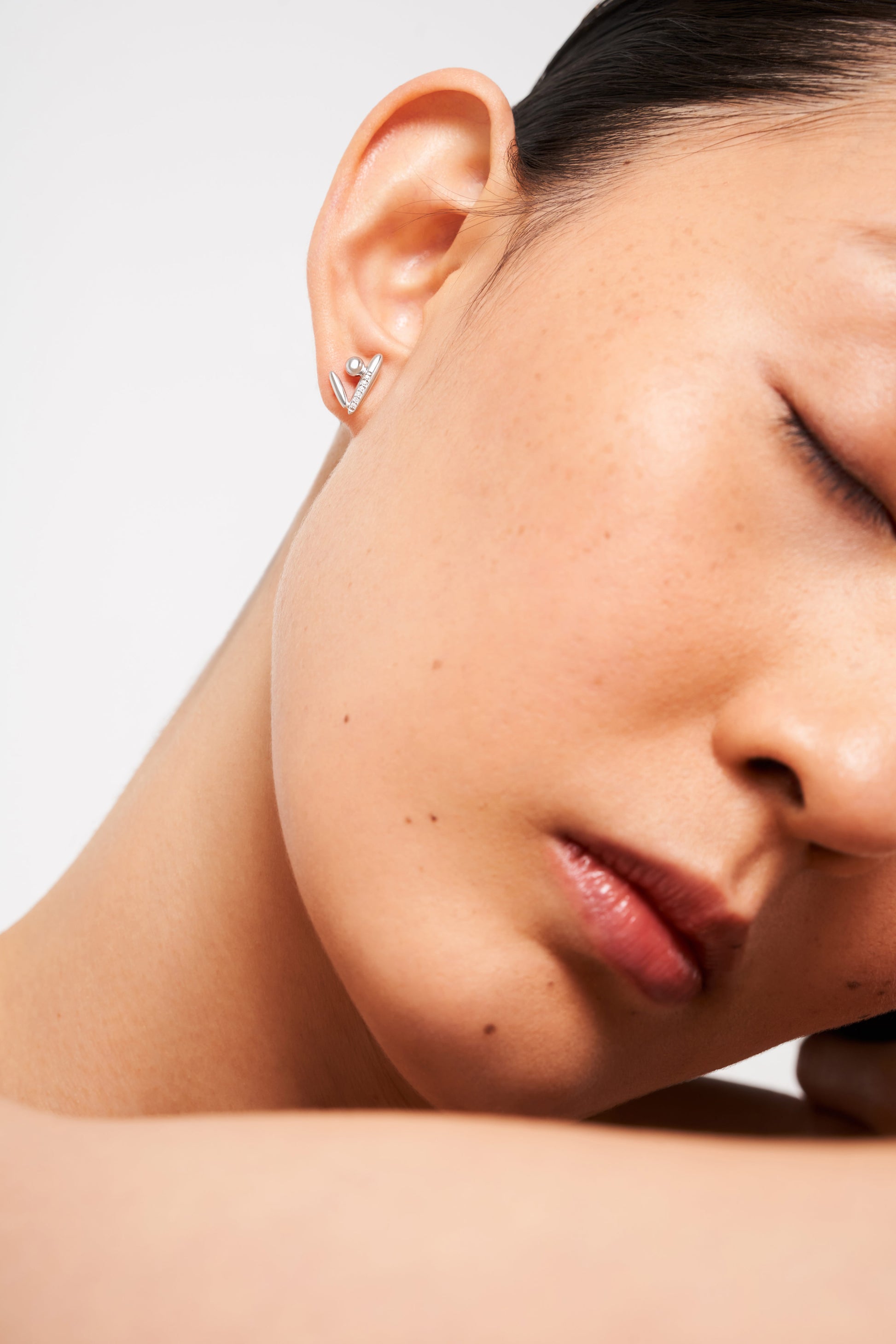 Quiet Strength Earrings, White Gold, Diamonds