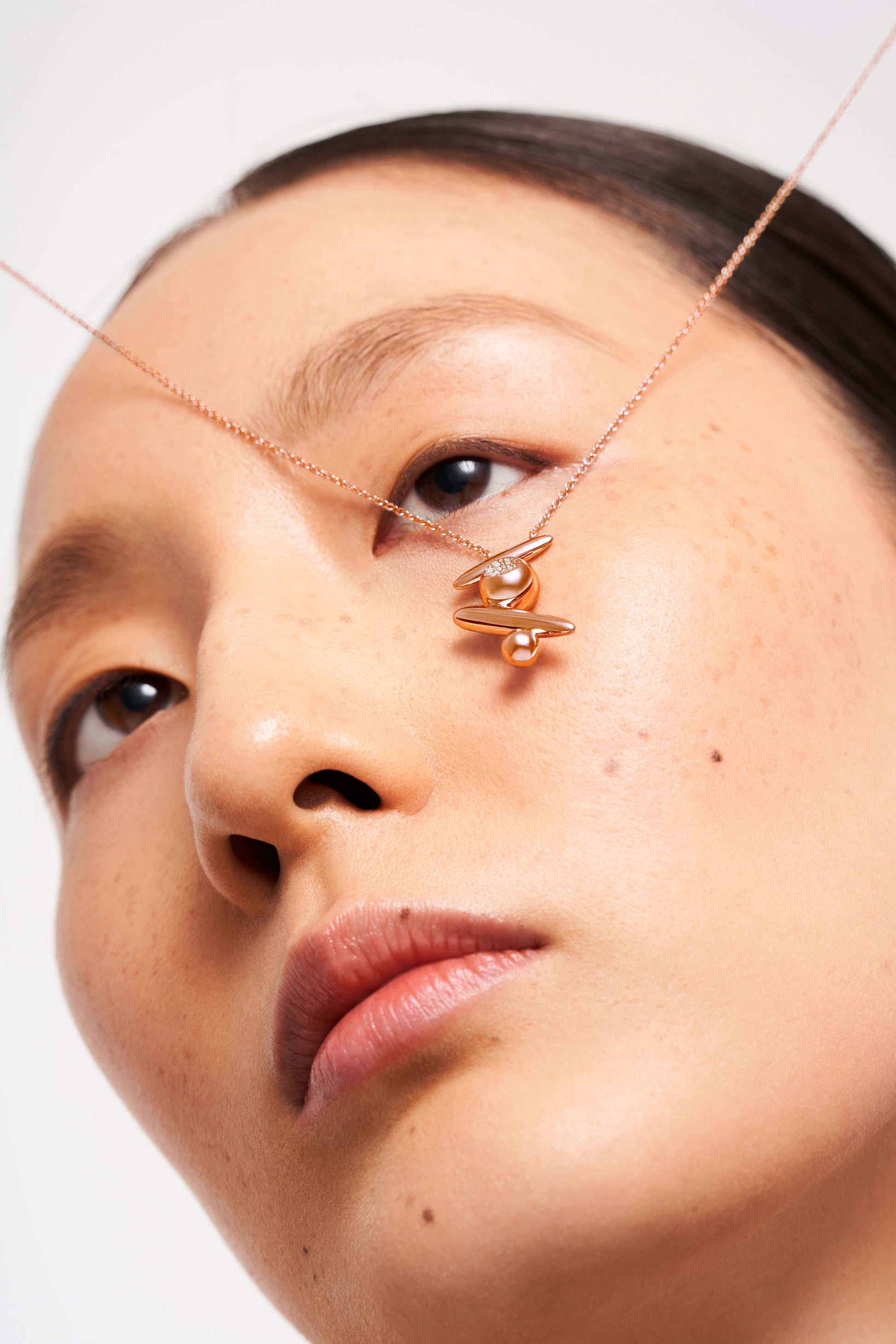 Flow Pause Return Necklace, Rose Gold, Diamonds