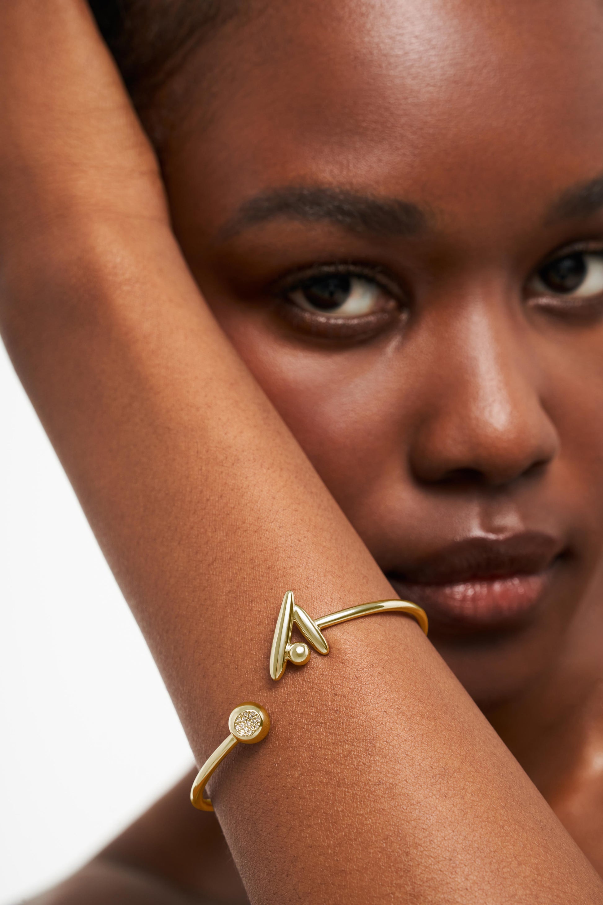 Circle Complete Bracelet, Yellow Gold, Diamonds