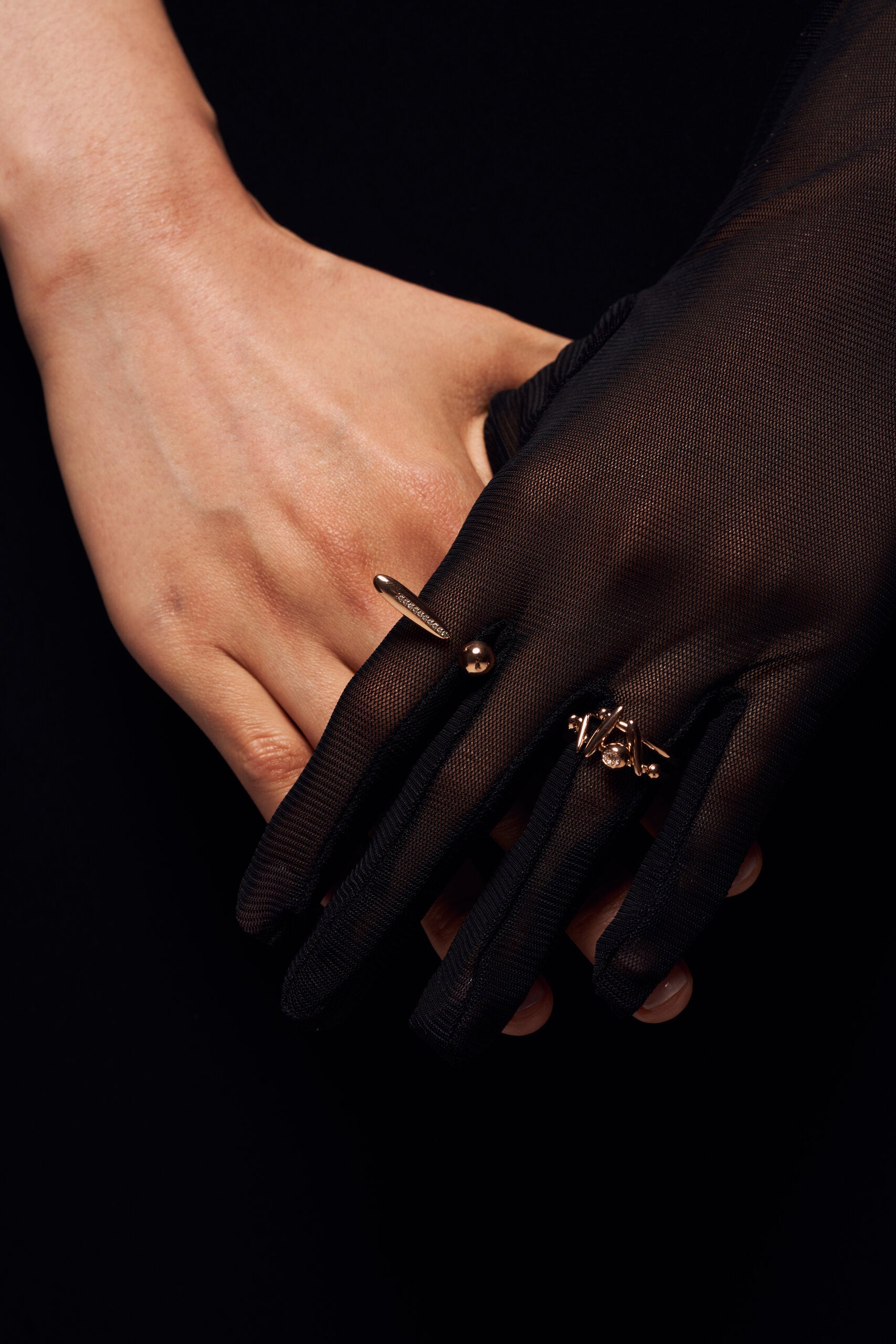 Flow Pause Return Ring, Yellow Gold, Diamonds